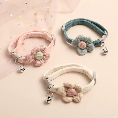 Adjustable Collar with Floral Pattern